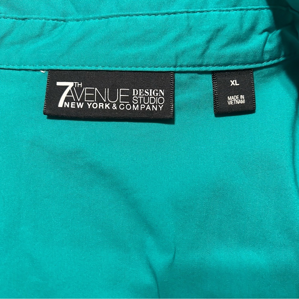 New York & Co 7th Ave shirt, XL. NWOT. - Picture 2 of 3